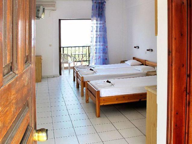 Skentos Hotel Kriopigi Habitación foto