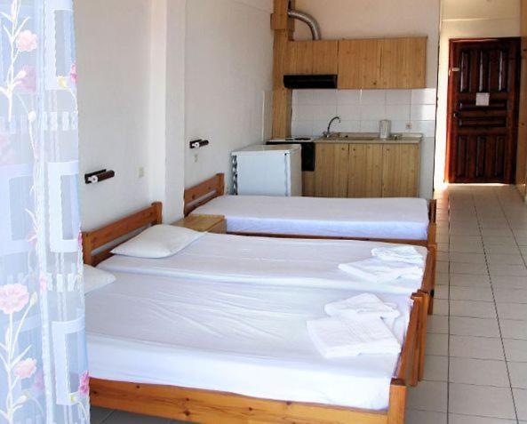 Skentos Hotel Kriopigi Habitación foto